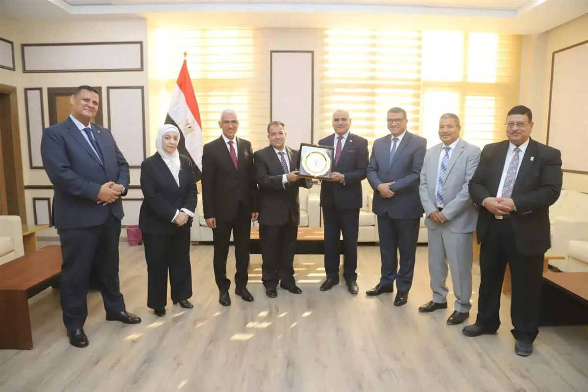 أعضاء مجلس الأمناء