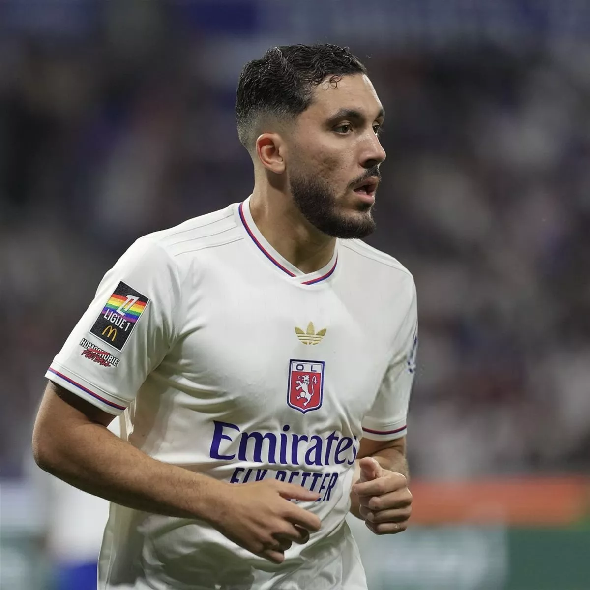 ريان شرقي لاعب ليون السابق