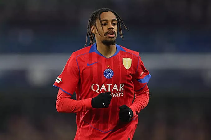 باركولا لاعب باريس سان جيرمان السابق