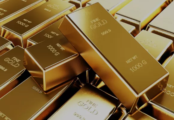 الذهب العالمي يلتقط أنفاسه مع تراجع الدولار والنفط وترقب بيانات التضخم الأمريكية
