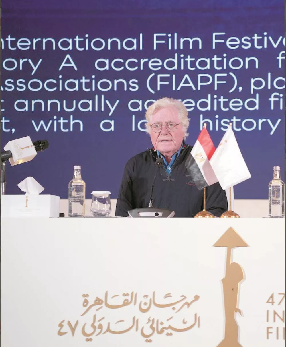 الفنان حسين فهمي، رئيس مهرجان القاهرة السينمائى الدولي