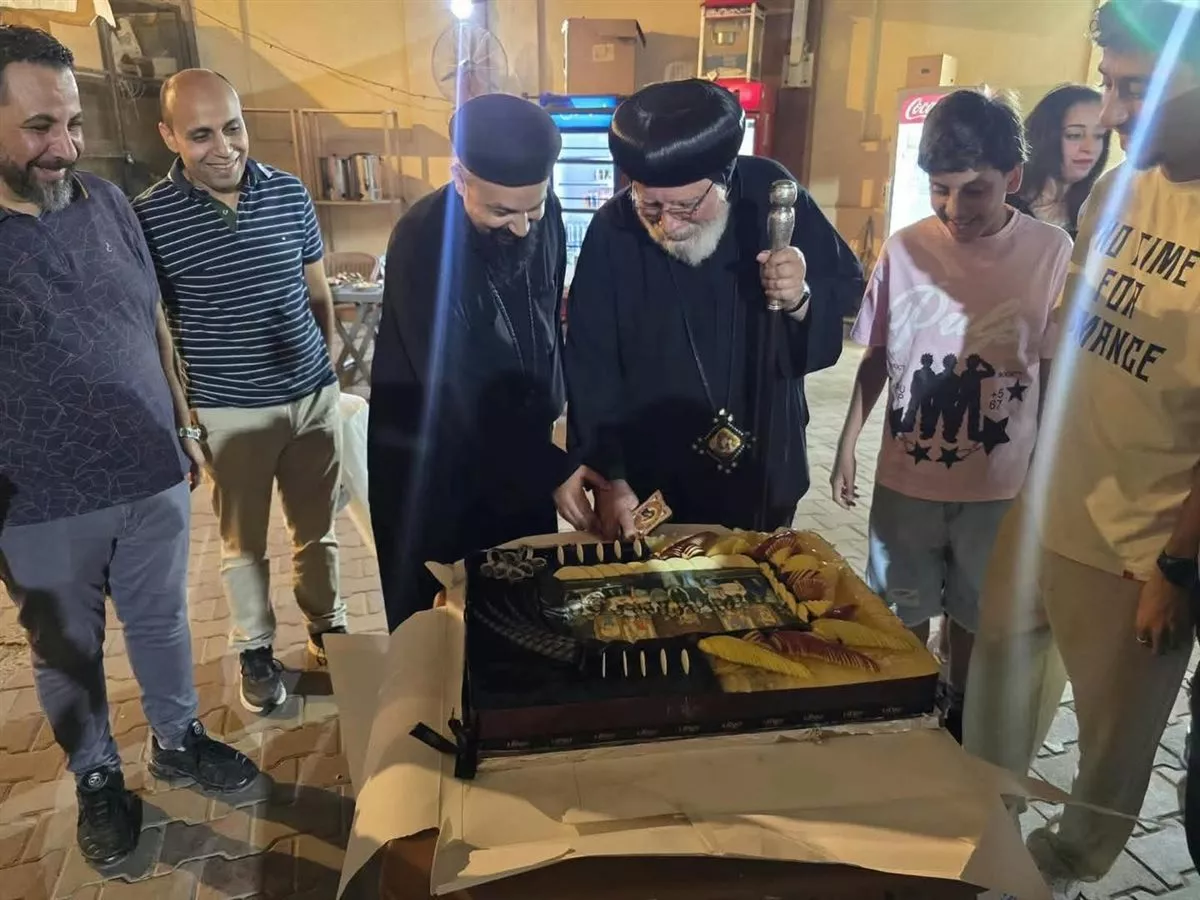 الأنبا أكليمندس الأسقف العام لكنائس قطاع ألماظة