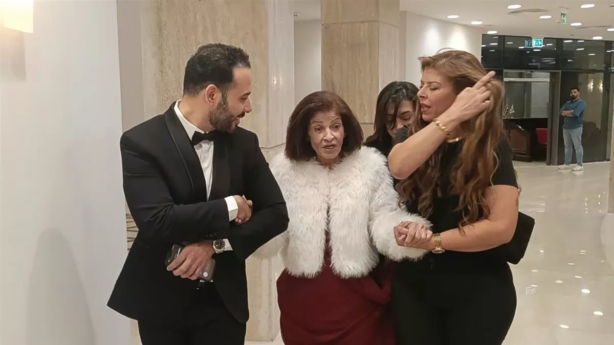عائشة الكيلاني في افتتاح مهرجان نقابة المهن التمثيلية