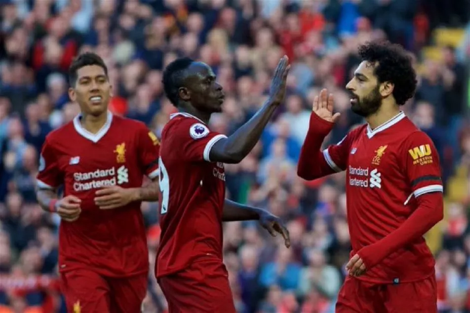 محمد صلاح وساديو ماني وفيرمينيو ثلاثي ليفربول السابق