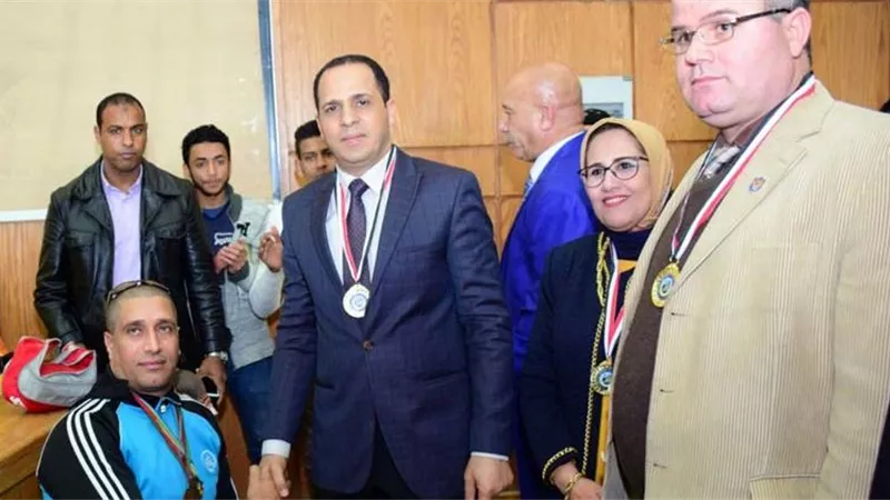 تكريم أبطال التحدي بـ