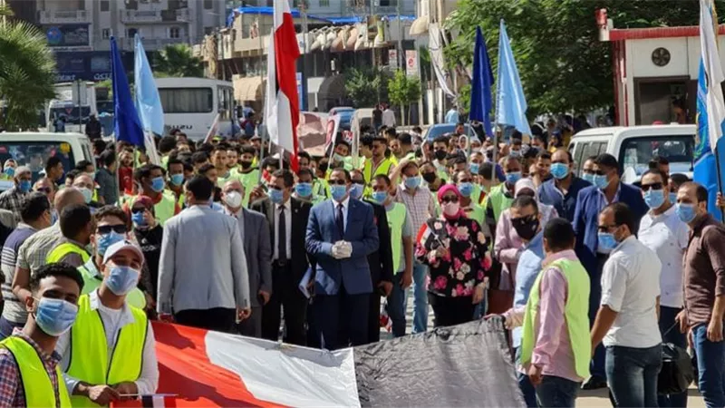 جامعة دمنهور تشارك فى إنتخابات مجلس النواب بمسيرة تجوب الشوارع