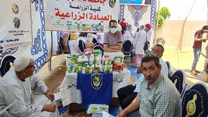 جامعة دمنهور تنظم قافلة شاملة بقرية الحجناية