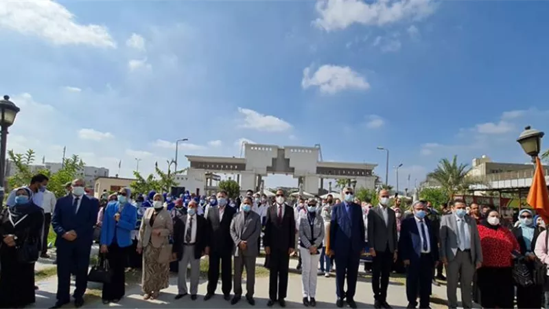 جامعة دمنهور تستقبل طلابها فى اليوم الأول للعام الدراسي