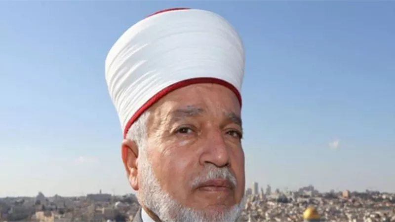 مفتي فلسطين يحذر من انتهاك الصهاينة لحرمة مقبرة 