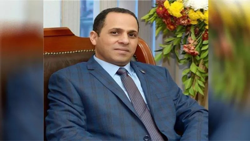 رئيس جامعة دمنهور يقرر الدراسة «أون لاين
