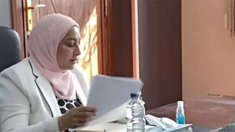 نائب محافظ القاهرة للمنطقة الجنوبية تتابع أعمال رصف شارع العجمي بدار السلام