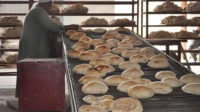 تموين إمبابة يغلق ٤ محلات بقالة تموينية