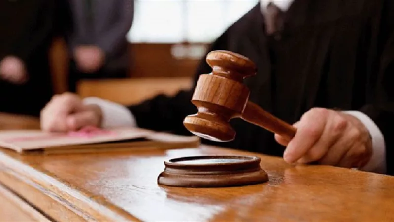 المشدد 15 سنة لرئيس جامعة دمنهور الأسبق