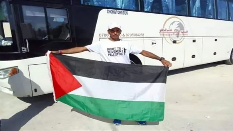 أول عداء فلسطينى فى سباق الالتراماراثون بين هرمى مديوم وسقارة