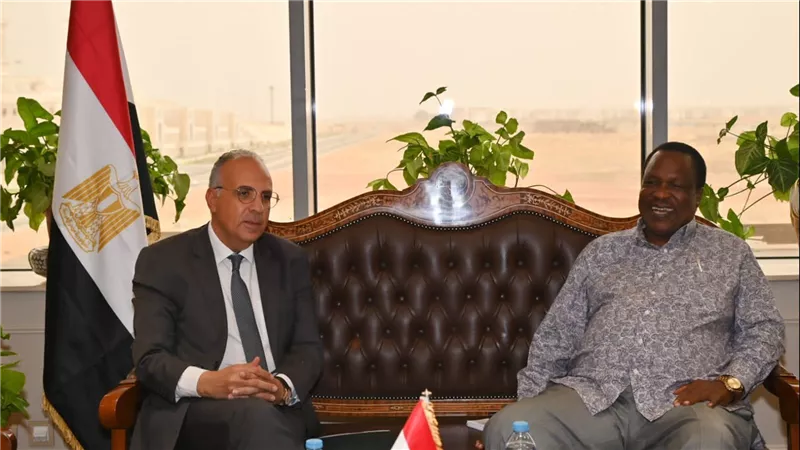 الدكتور سويلم يستقبل وزير المياه والبيئة الأوغندى