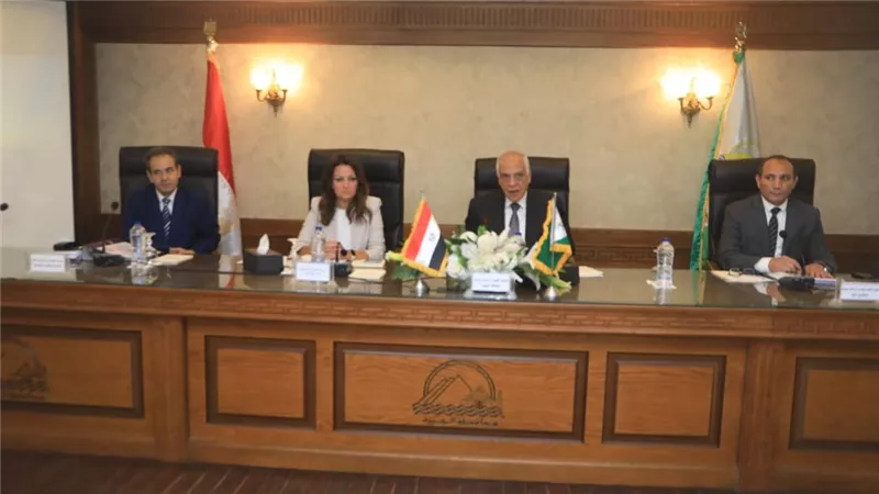 محافظ الجيزة: تطوير البنية التحتية بالمنطقة المحيطة بالمتحف المصري الكبير
