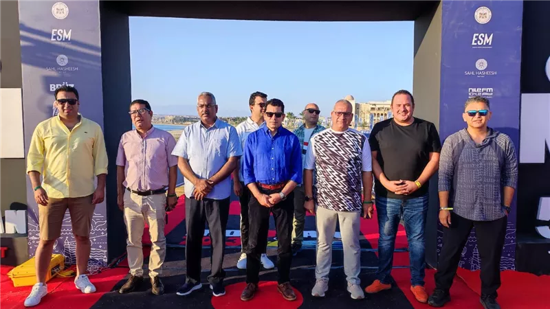 وزير الشباب والرياضة يطلق إشارة انطلاق بطولة ايرون مان