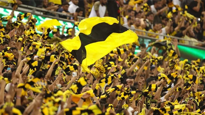 جماهير الاتحاد تخشى تكرار سيناريو الهلال أمام الأهلي في مواجهة المونديال المحتملة