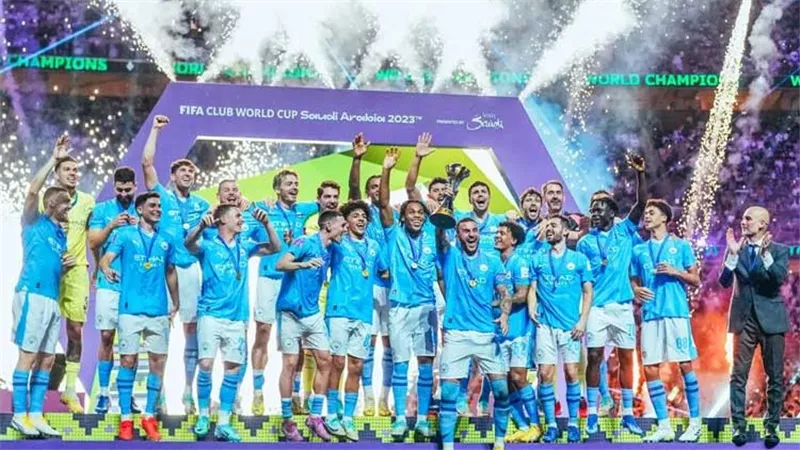 مانشستر سيتي مُرشح لجائزة أفضل فريق في العالم 2024