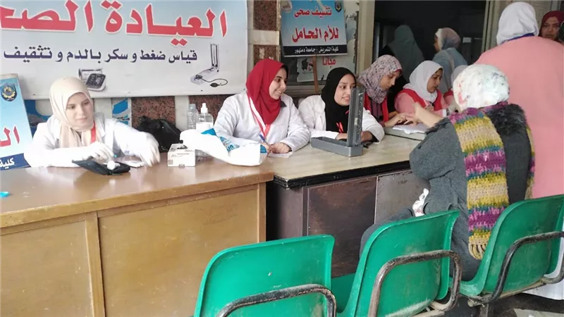 تنظيم قافلة سكانية بقرية نكلا العنب بإيتاي البارود 