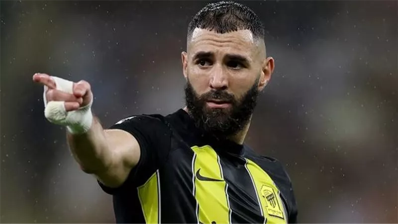 بنزيما يدعم قائمة اتحاد جدة أمام نافباخور الأوزبكي بدور أبطال اَسيا