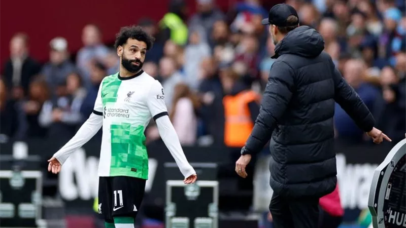 ليفربول يفتح باب الرحيل أمام صلاح