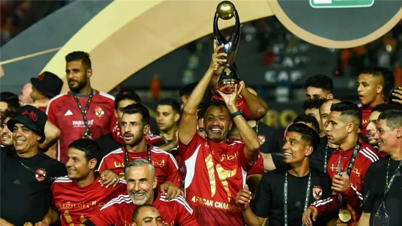 إنبي يُهنئ الأهلي بالتتويج بلقب دوري أبطال إفريقيا