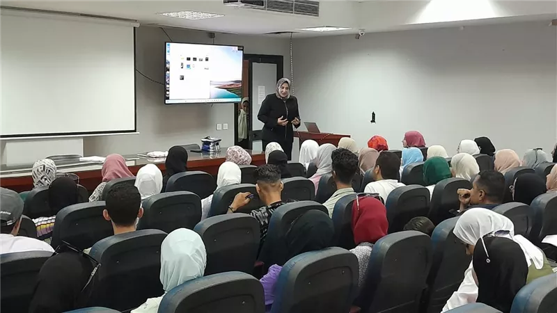 إنطلاق فعاليات ثاني دورات اللغة الإنجليزية بجامعة دمنهور