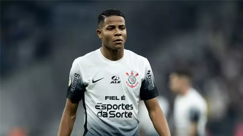ويسلي على أعتاب النصر السعودي