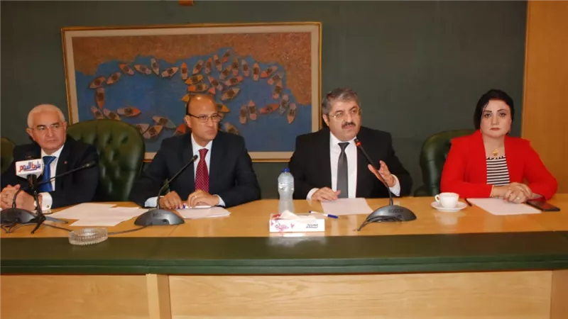  سيمور نصيروف في ندوة نقابة الصحفيين: الشعب الأذربيجاني يكن لمصر حبًا شديدًا