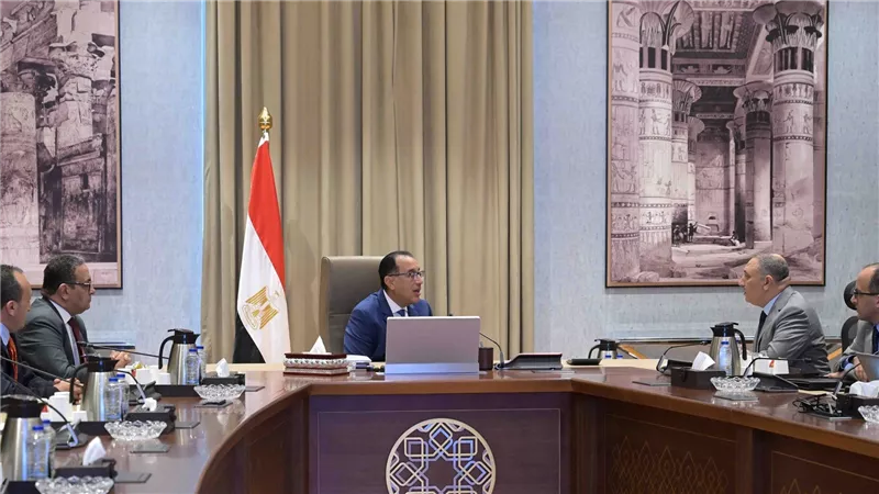 مدبولي يُتابع مع رئيس المركز الوطني لتخطيط استخدامات أراضي الدولة
