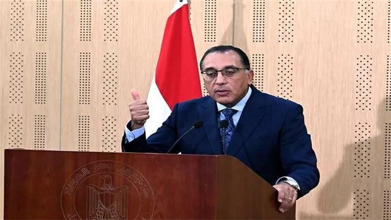 رئيس الوزراء يتفقد الشركة المصرية الألمانية للمضخات 