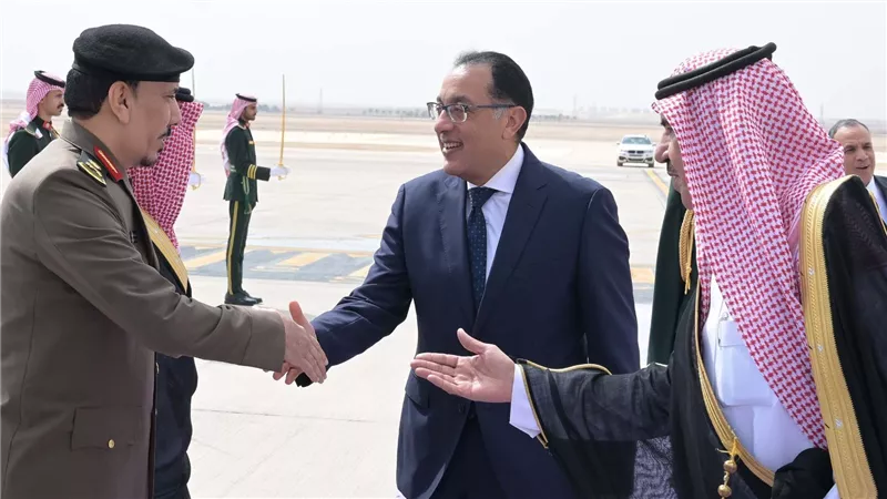 مدبولي يغادر الرياض عقب المشاركة في مؤتمر مستقبل الاستثمار