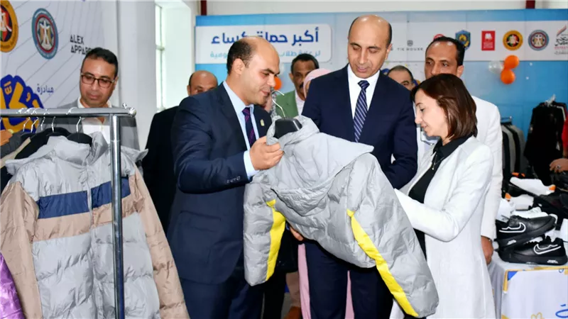 إفتتاح معرض دكان الفرحة بجامعة دمنهور 