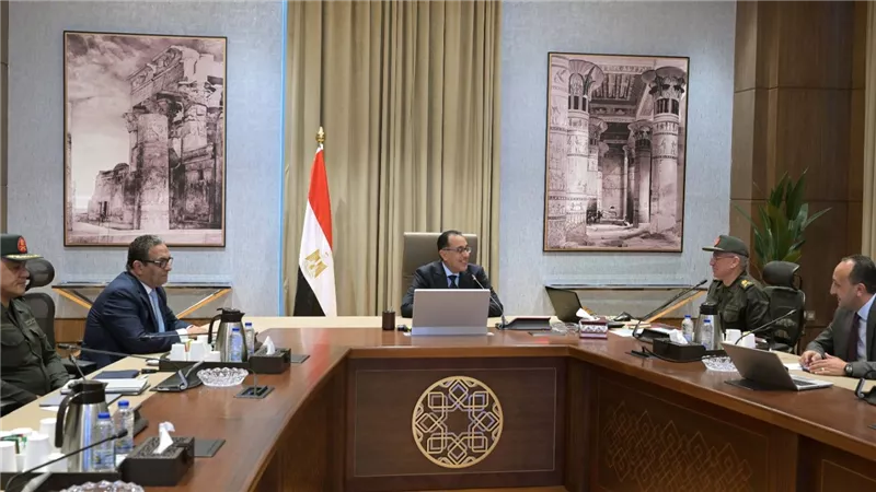 مدبولي يتابع المشروعات المنفذة من جانب الهيئة الهندسية للقوات المسلحة