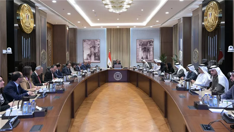 رئيس الوزراء يبحث مع وزير الصناعة الإماراتي تعزيز التعاون المُشترك