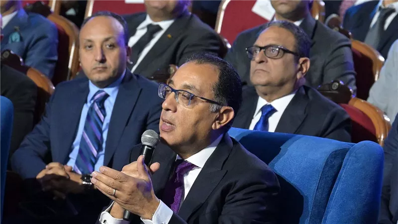 مدبولي: قطاع الصناعة قاطرة التنمية الاقتصادية للدولة المصرية