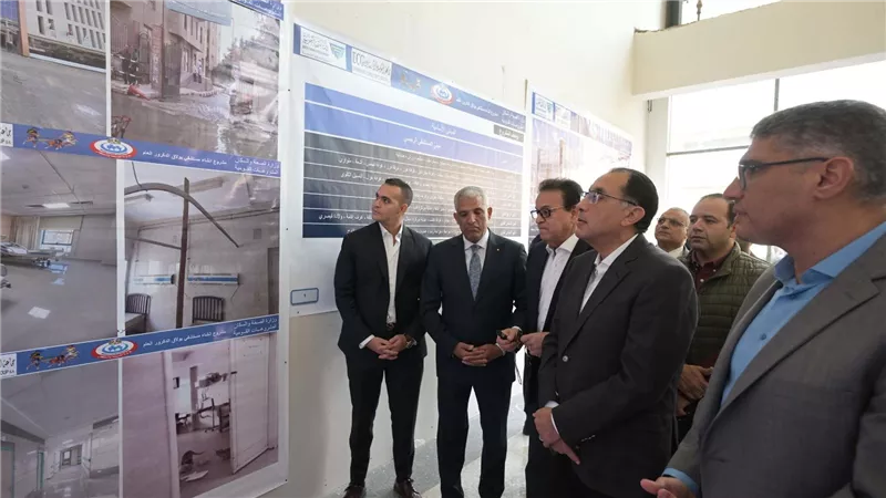 رئيس الوزراء يتفقد إنشاءات المبنى الجديد لمستشفى بولاق الدكرور العام