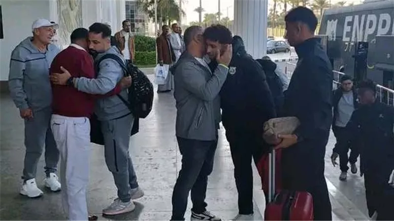 الشريعى وعبدربه في استقبال إنبي بمعسكر الإسماعيلية 