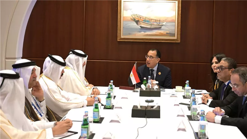 مدبولي يلتقي وفد رجال أعمال غرفة التجارة والصناعة القطرية
