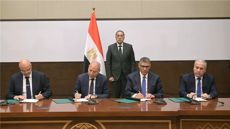 مدبولي يشهدتوقيع 3 بروتوكولات بسداد مديونيات عدد من المؤسسات الصحفية القومية 