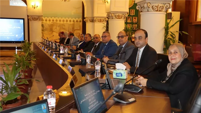 مجلس جامعة الإسكندرية يستعرض استعدادات الكليات لامتحانات نهاية الفصل الدراسي الأول