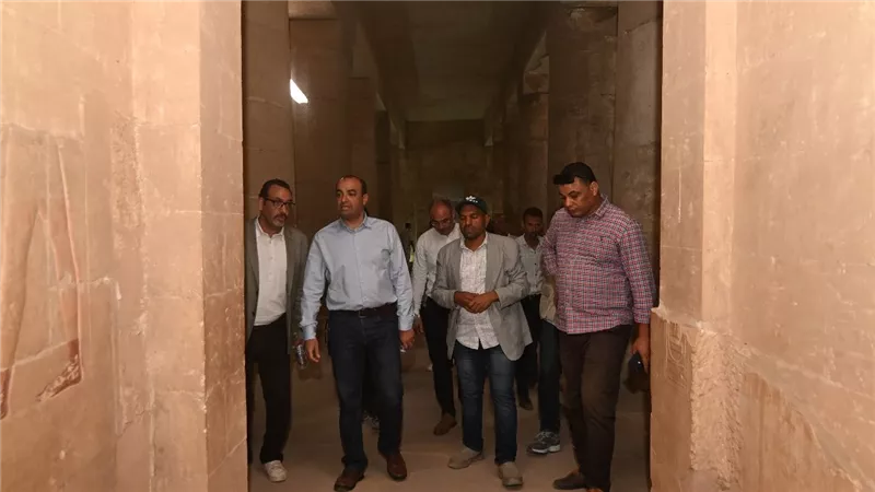 الأمين العام يتفقد مشروعات الترميم الجارية بمنطقة أبيدوس الأثرية بسوهاج