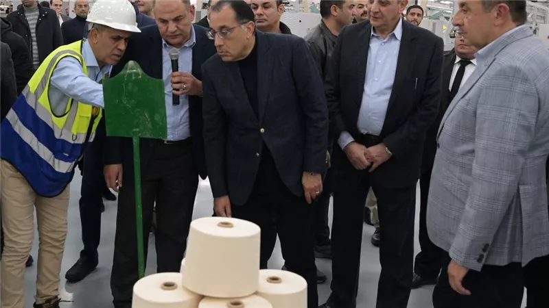 رئيس الوزراء يتفقد منطقة المصانع الجديدة بغزل المحلة
