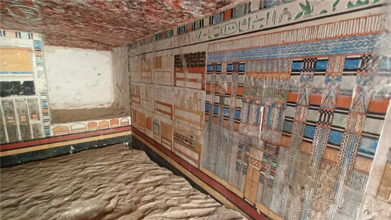 اكتشاف مصطبة طبيب ملكي من الدولة القديمة بسقارة