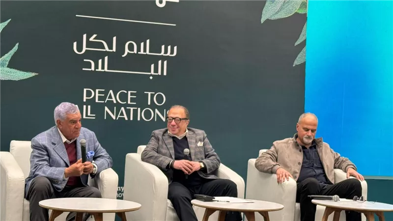 زاهي حواس يكشف أغرب الاكتشافات الأثرية في ندوة بـ