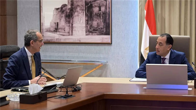 رئيس الوزراء يُتابع ملفات عمل الاتصالات وتكنولوجيا المعلومات