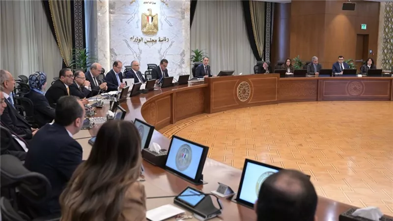 رئيس الوزراء يتابع آليات تنفيذ توصيات اللجنة الاستشارية للتنمية السياحية