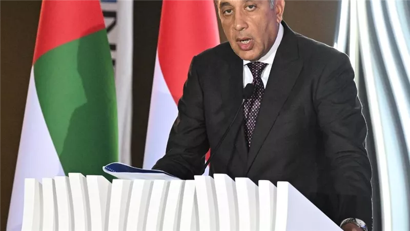 مدبولى: المنطقة الاقتصادية لقناة السويس جذبت استثمارات ضخمة آلاف فرص العمل