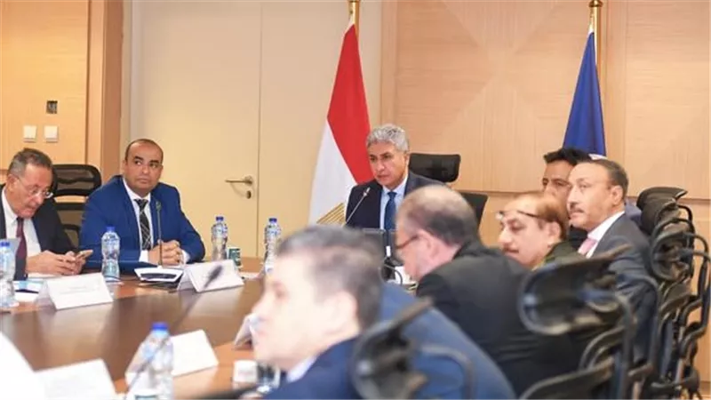 وزير السياحة يترأس اجتماع مجلس إدارة المجلس الأعلى للآثار 